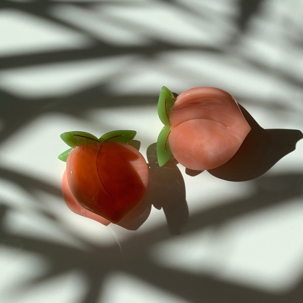 Velvet Claws Set of 4 🍑🍑🍑🍑 Mini Peach Hair Clips