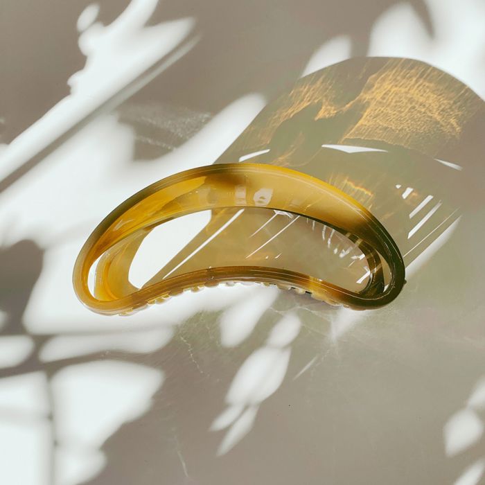 The Bean Hair Claw in Caramel | Claw Clip Hair Accessories