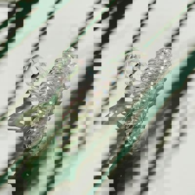 The Chain in Shimmer White Hair Clip | Claw Clip Hair Accessories