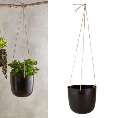Medium Hanging Vase, 7" x 6.75", Metal Rustic Home Decor Plant Vase