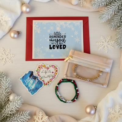 Gold and Pearl 7 Piece Bracelet Holiday Bundle 