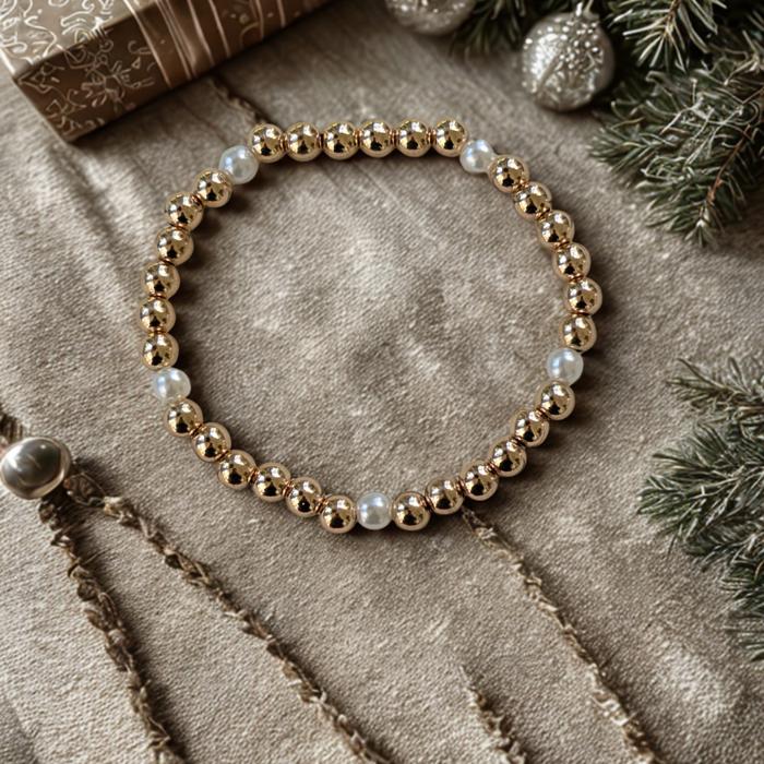 Gold and Pearl 7 Piece Bracelet Holiday Bundle 