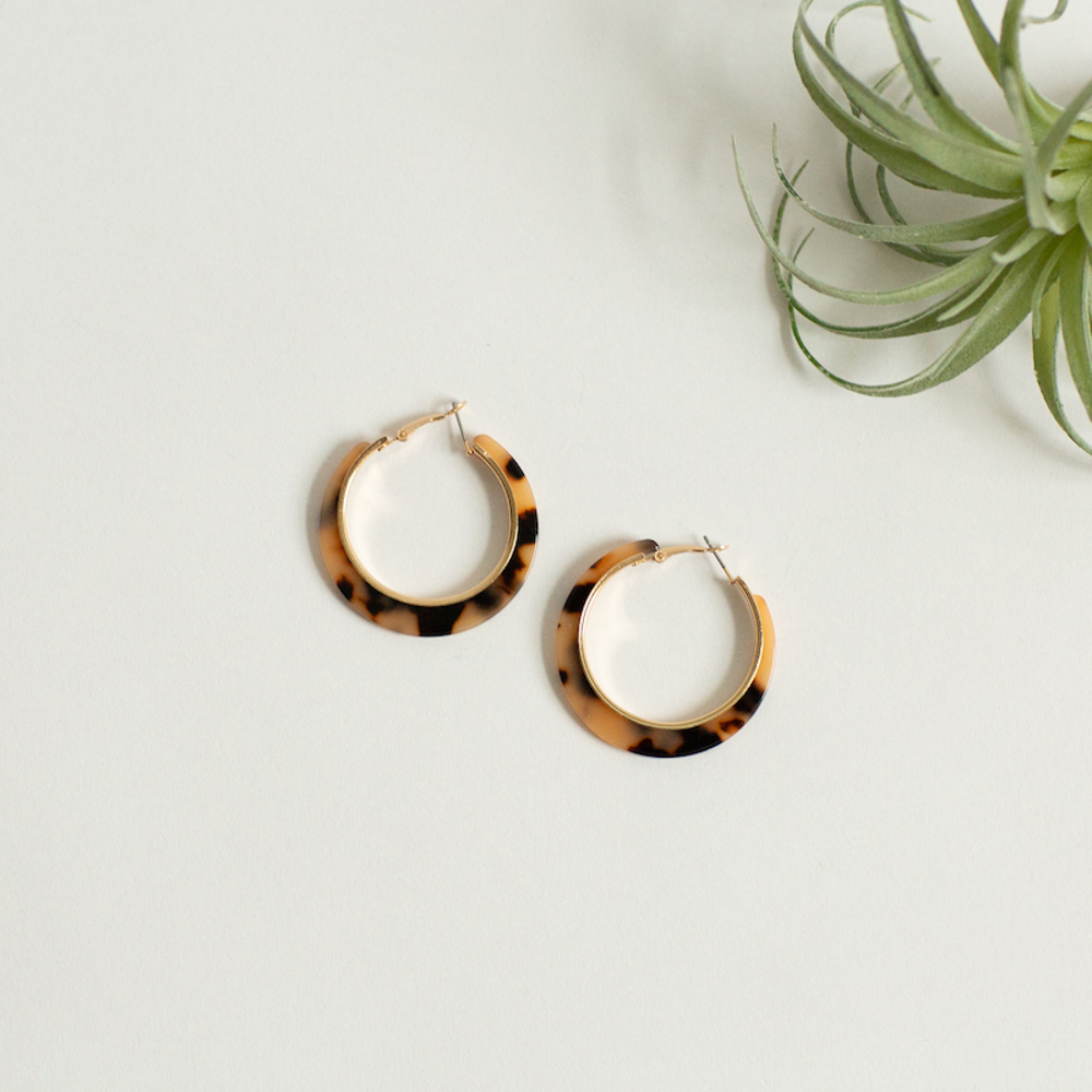 Tortoise Hoop Style - Aria Earring