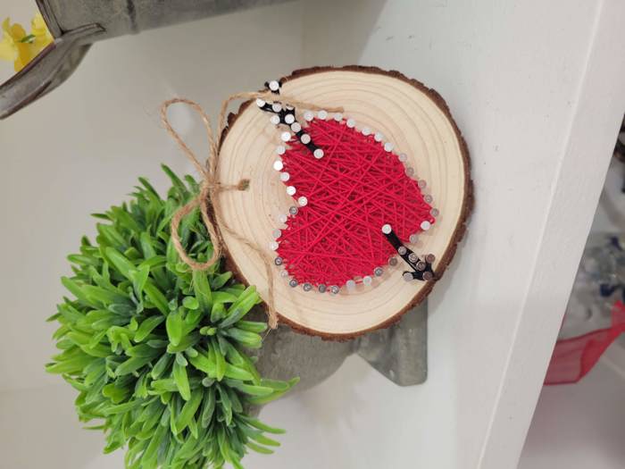 Valentine's Day String Art kits, Real wood slice, crafts for kids, teens and adults. Valentines Day Decor. DIY String Art. Hands on crafts!