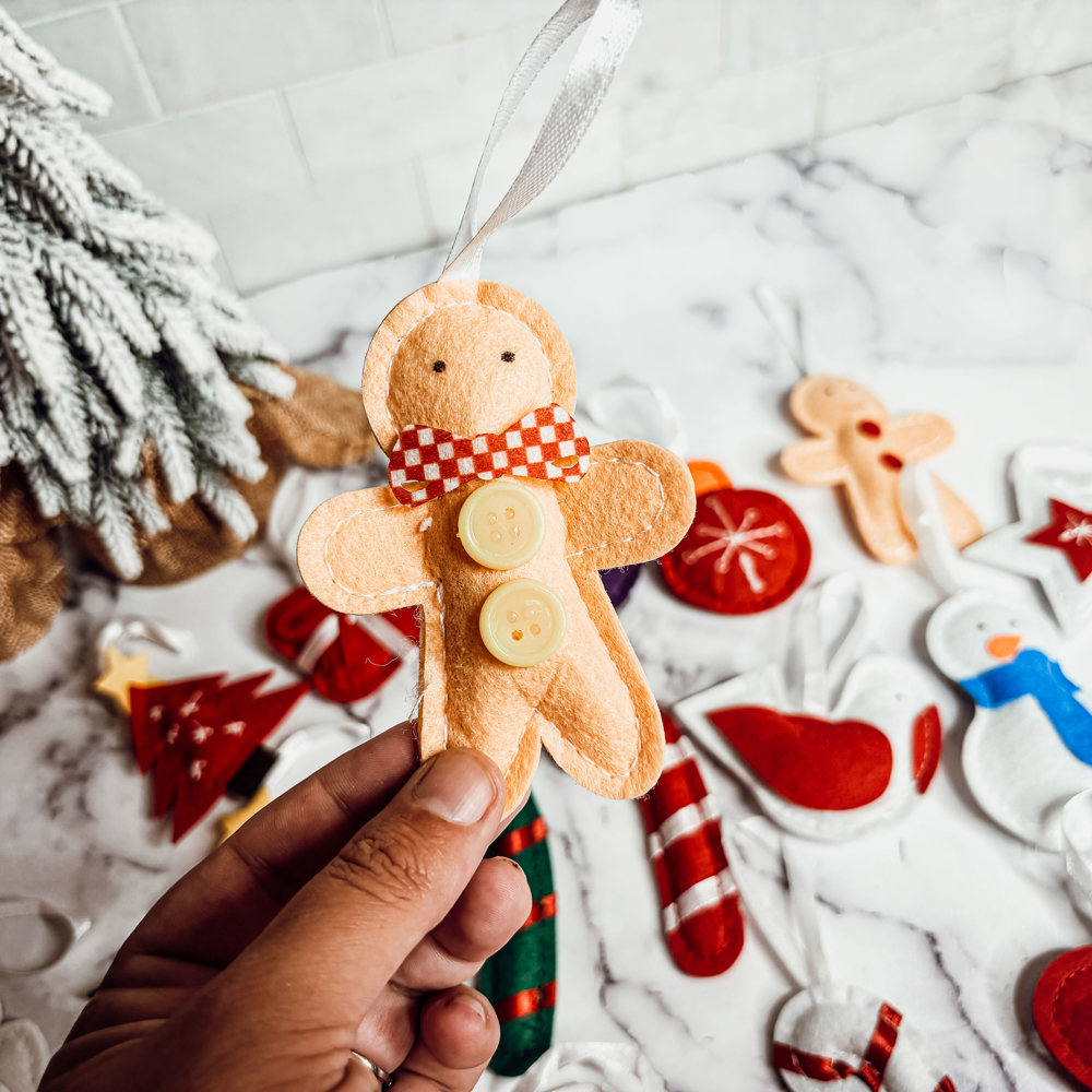 Felt Advent Calendar with pockets & Handmade Cotton Ornaments, Reusable Advent