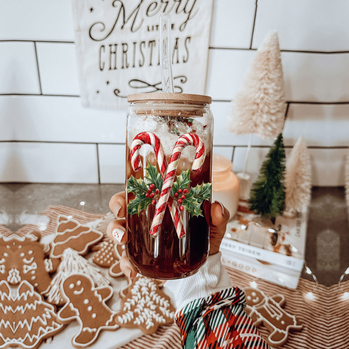 Christmas Glass Tumbler Set 2pk, Modern Cute Holiday Home Decor & Gift Ideas, Glass Coffee Cups with Wood lid and Straws | Glitter Sequin Christmas Cups