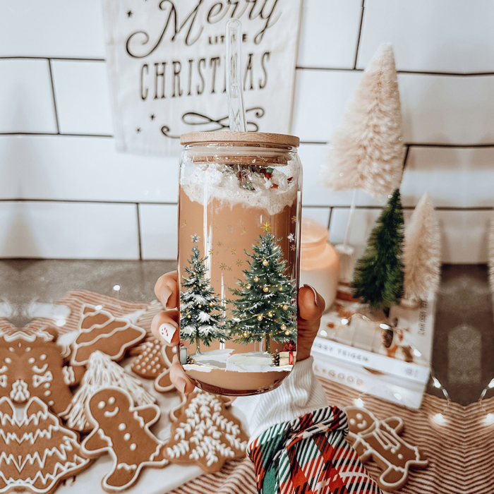 Christmas Glass Tumbler Set 2pk, Modern Cute Holiday Home Decor & Gift Ideas, Glass Coffee Cups with Wood lid and Straws | Glitter Sequin Christmas Cups