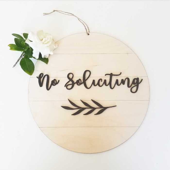 Shiplap Round Sign