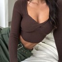 Cropped ribbed long sleeve top