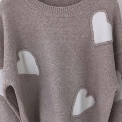 Heart Knit Sweater - Artistic Design
