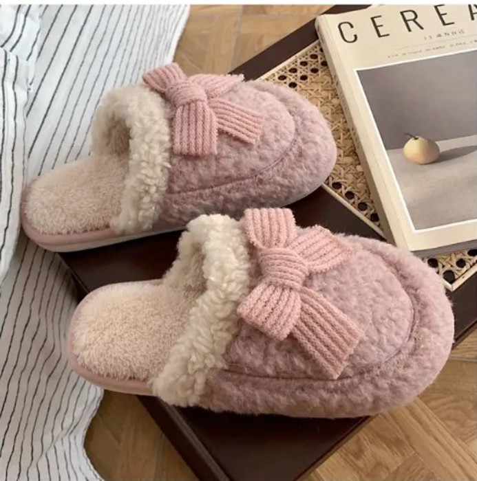 Cozy Knit Bow Slipper