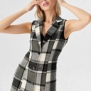 Small Black Plaid Sleeveless Vest