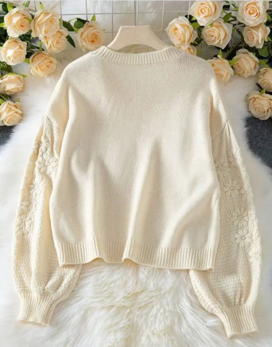 Embroidered 3D Daisy Knit Sweater