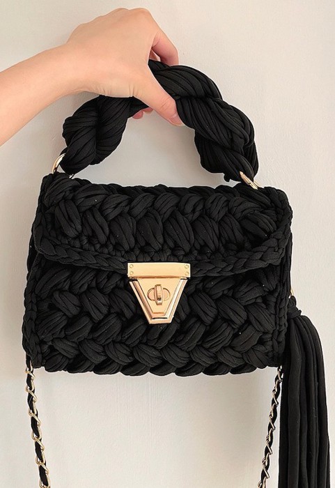 Crochet mini hand bag