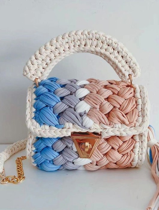 Crochet mini hand bag