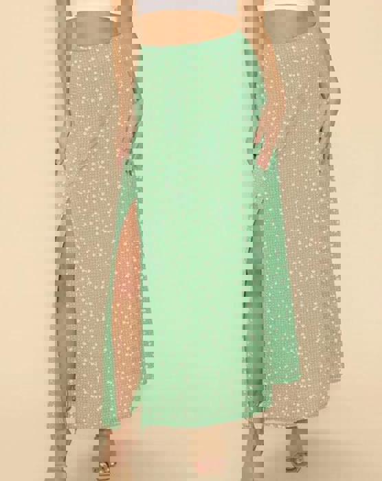Maxi skirt with slit detail