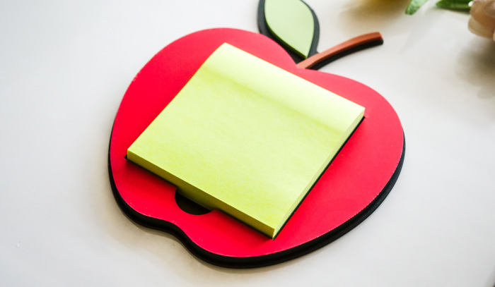 Apple Shaped Desk Sticky Note Holder – Teacher Appreciation Gift