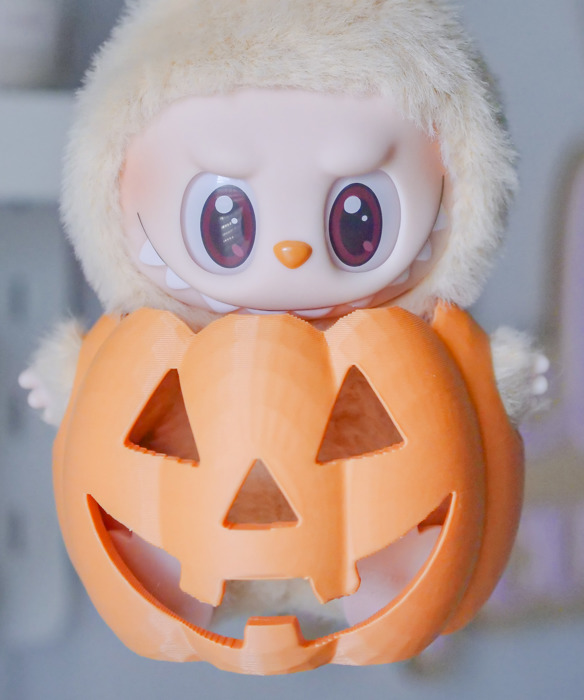 3D Printed Pumpkin Suit for Labubu – Halloween Jack-o-Lantern Outfit, Fits Have a Seat & More