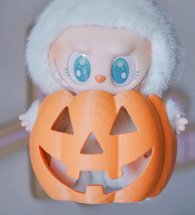 3D Printed Pumpkin Suit for Labubu – Halloween Jack-o-Lantern Outfit, Fits Have a Seat & More
