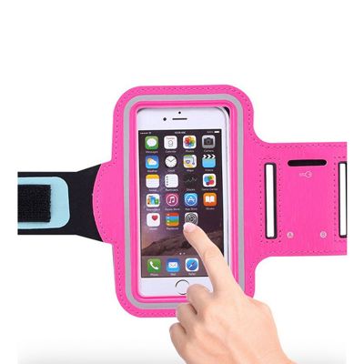 Waloo Adjustable Cell Phone Arm Band with Headphone and Key Slots 