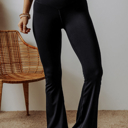  HIDDEN GEMS | Solid Dipped Waist Flared Leggings