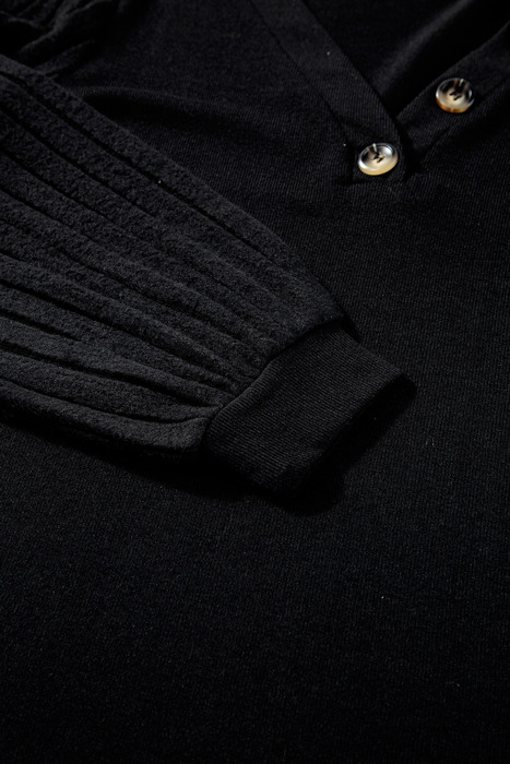 HIDDEN GEMS | Solid Ribbed Button V-Neck Top