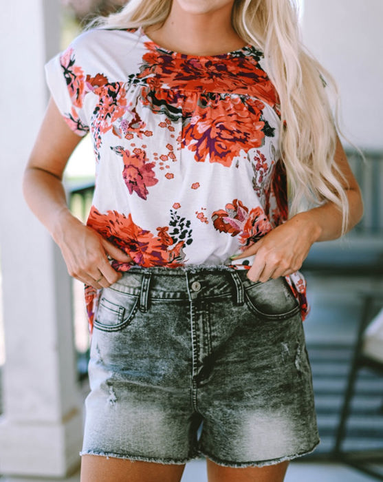 HIDDEN GEMS Vibrant Floral Shirred Top