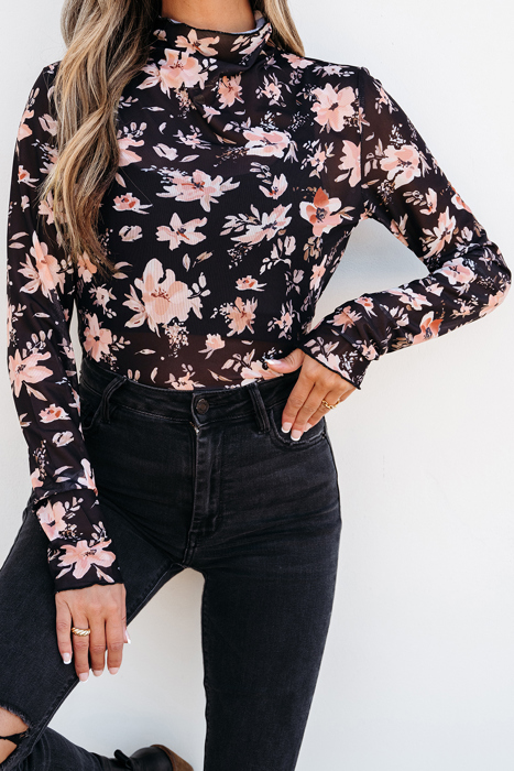HIDDEN GEMS Floral Mesh Fitted Top