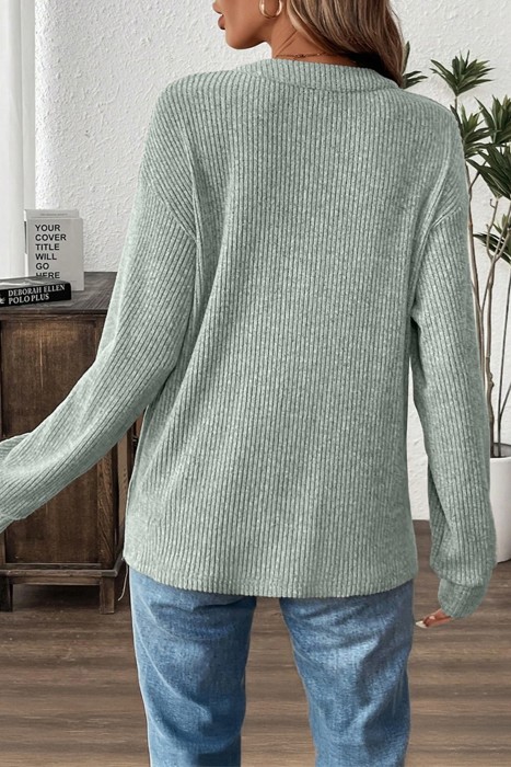HIDDEN GEMS | Solid Ribbed Knit Drop Shoulder Henley Top