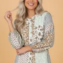  Wildflower Patchwork Puff Sleeve Shirt