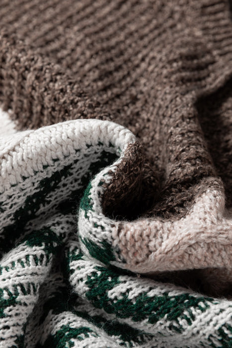 HIDDEN GEMS | Colorblock Cable Knit Patchwork Tied Back Sweater