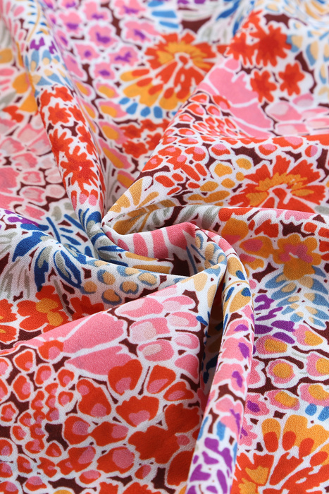 HIDDEN GEMS | Floral Bubble Sleeve Blouse