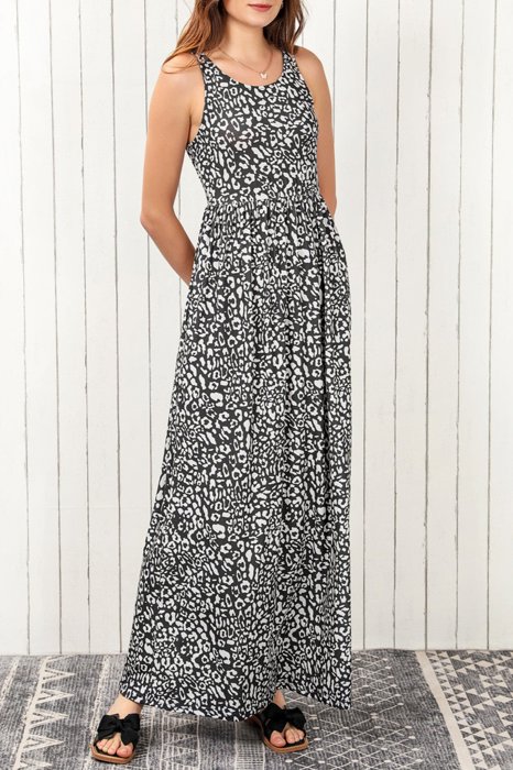 SALE! Leopard Pocketed Sleeveless Maxi Dress (Size Large)