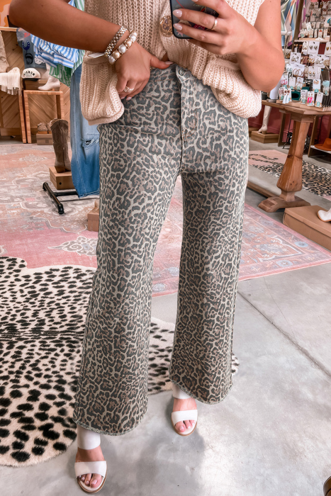 HIDDEN GEMS | Leopard Frayed High Waist Jeans