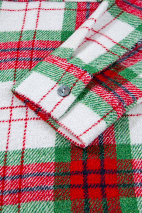 HIDDEN GEMS | Plaid Flannel Buttoned Christmas Shacket