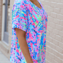  HIDDEN GEMS | Floral Short Sleeve V-Neck Tee
