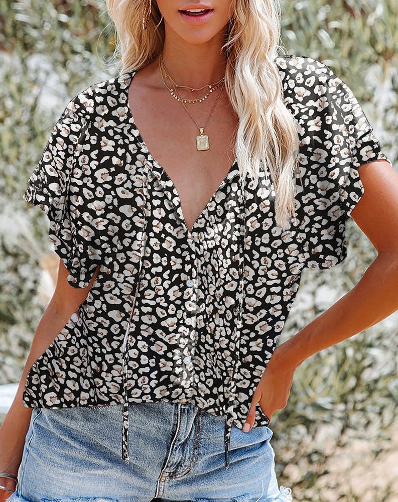 SALE! Floral Buttoned Flutter Sleeve Blouse