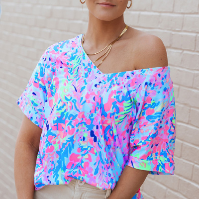 HIDDEN GEMS | Floral Short Sleeve V-Neck Tee
