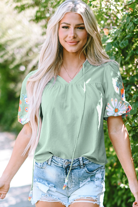 HIDDEN GEMS | Meadow Muse Floral Embroidered Blouse