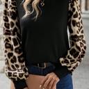  Social Contrast Printed Sleeve Top