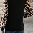  Social Contrast Printed Sleeve Top