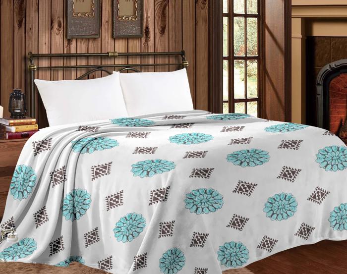 Mia Queen Thin Throw Blankets