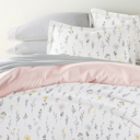 California King Wildflower Pink Bedding Bundle, Patterned Duvet Cover Set, White Comforter and Solid Sheet Set