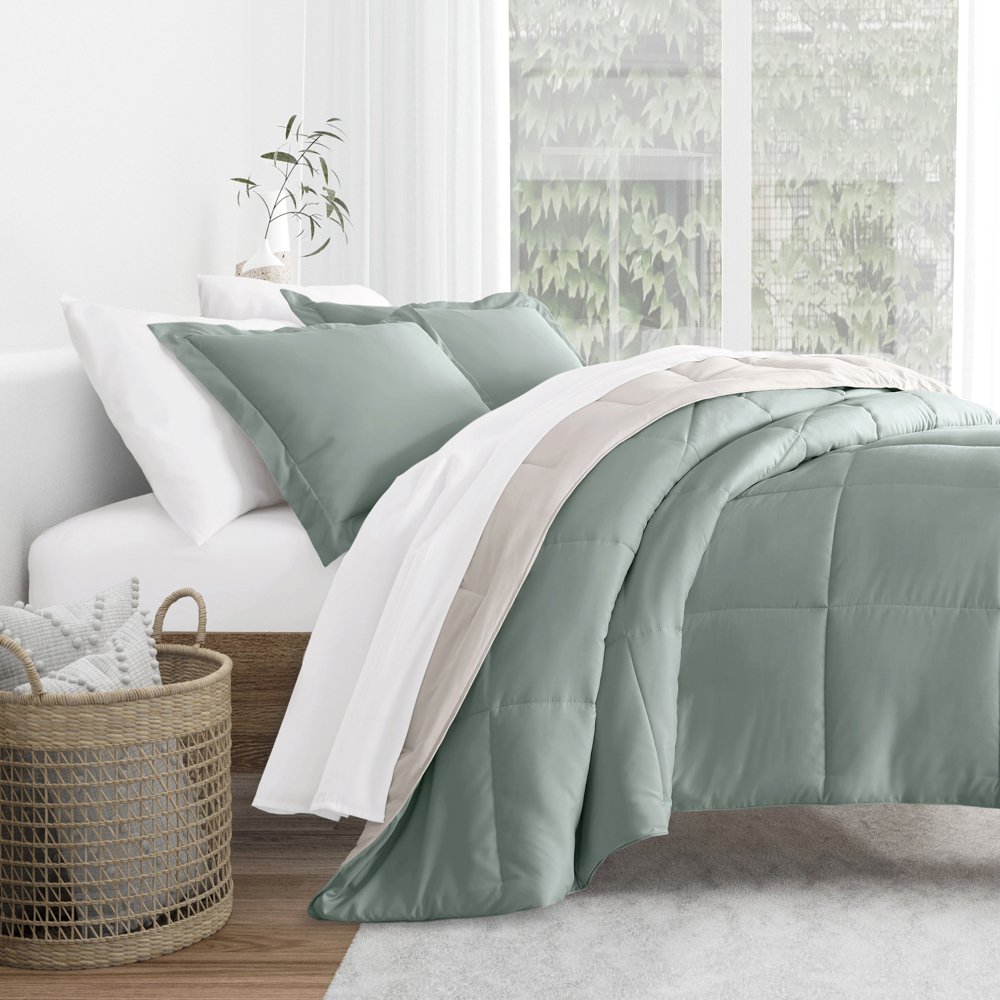 Reversible Down-Alternative Comforter Bedding Set