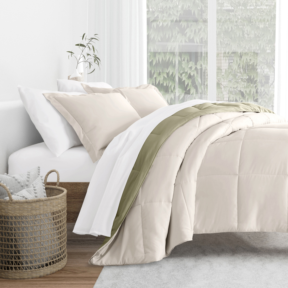 Reversible Down-Alternative Comforter Bedding Set