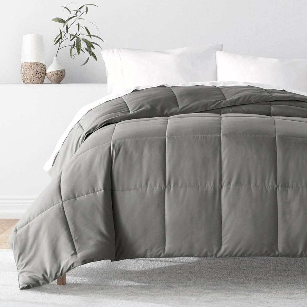 Soft Down-Alternative Essential Comforter