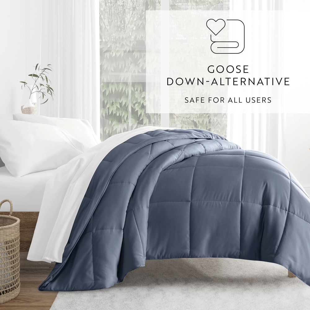 Soft Down-Alternative Essential Comforter