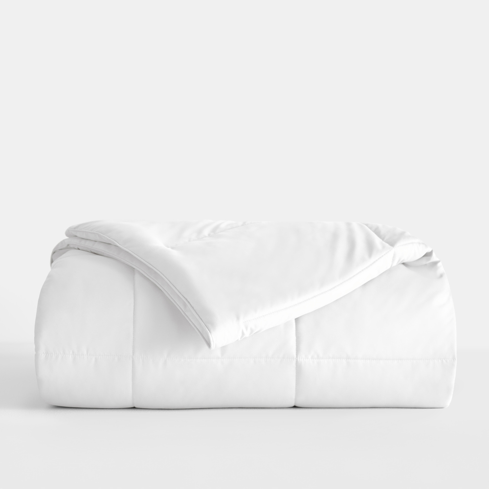 Soft Down-Alternative Essential Comforter