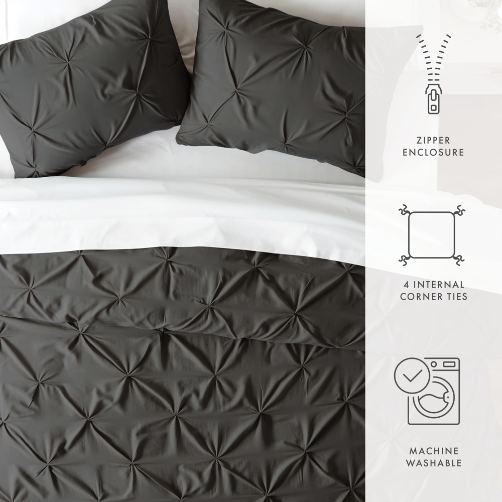 Pinch Pleat Luxury Duvet Cover Set