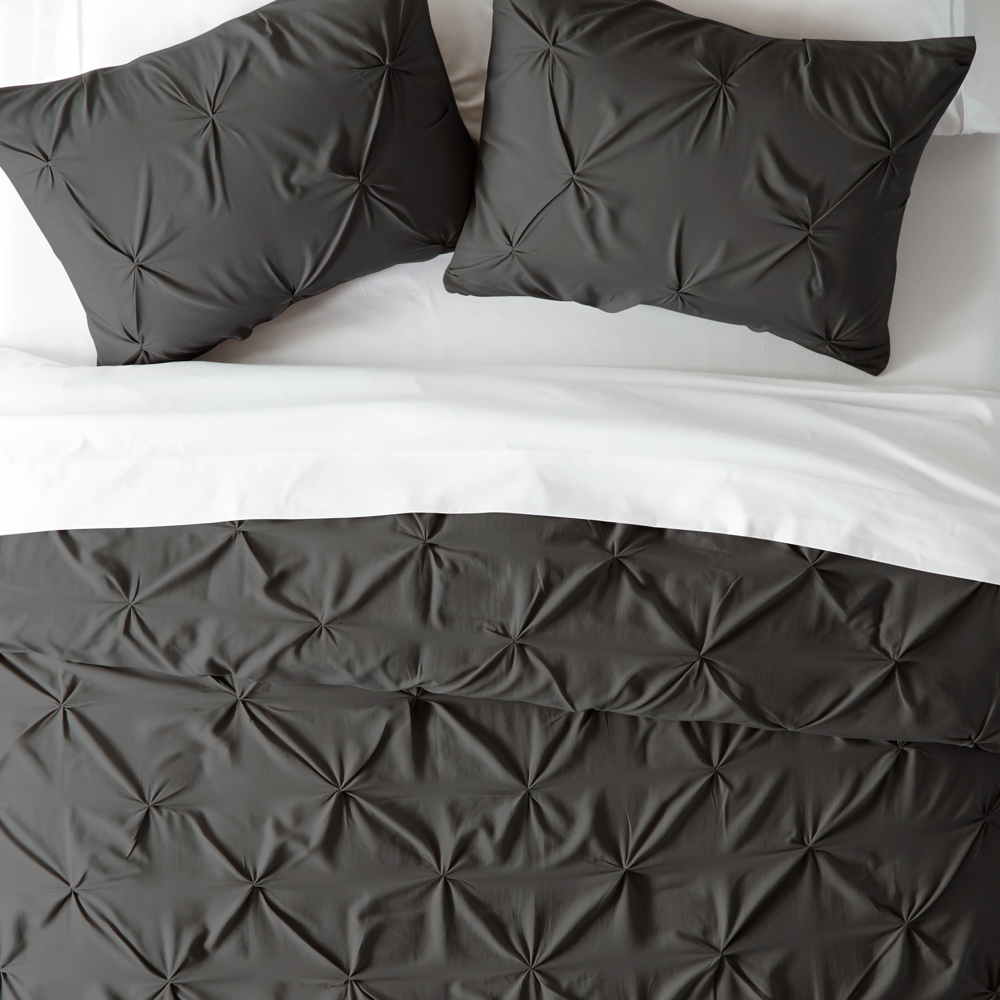 Pinch Pleat Luxury Duvet Cover Set